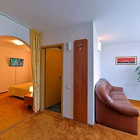 Oasis Ξενοδοχείο 3*