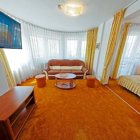 Oasis 3*